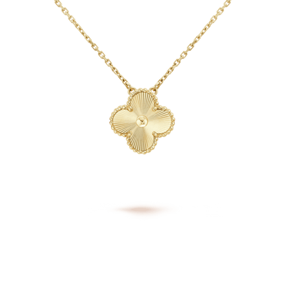 18K Vintage Alhambra Pendant Clover Necklace